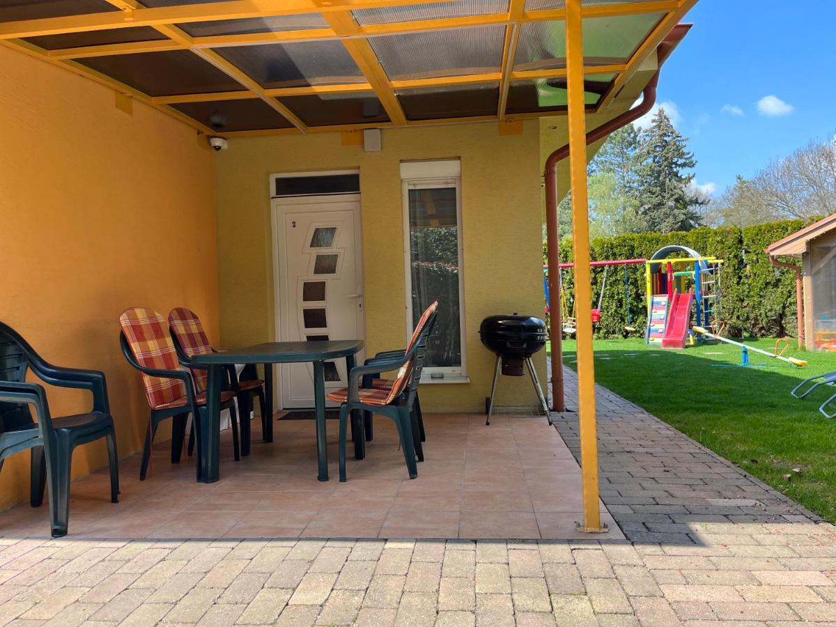 Villa Gracia Patince Buitenkant foto