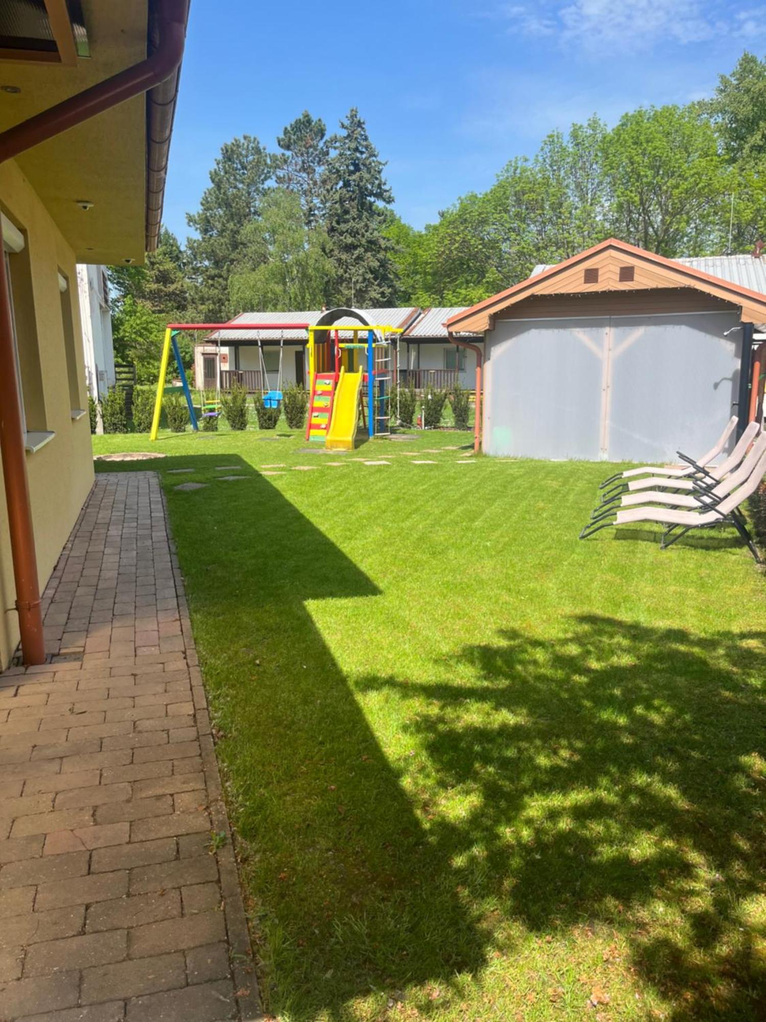 Villa Gracia Patince Buitenkant foto