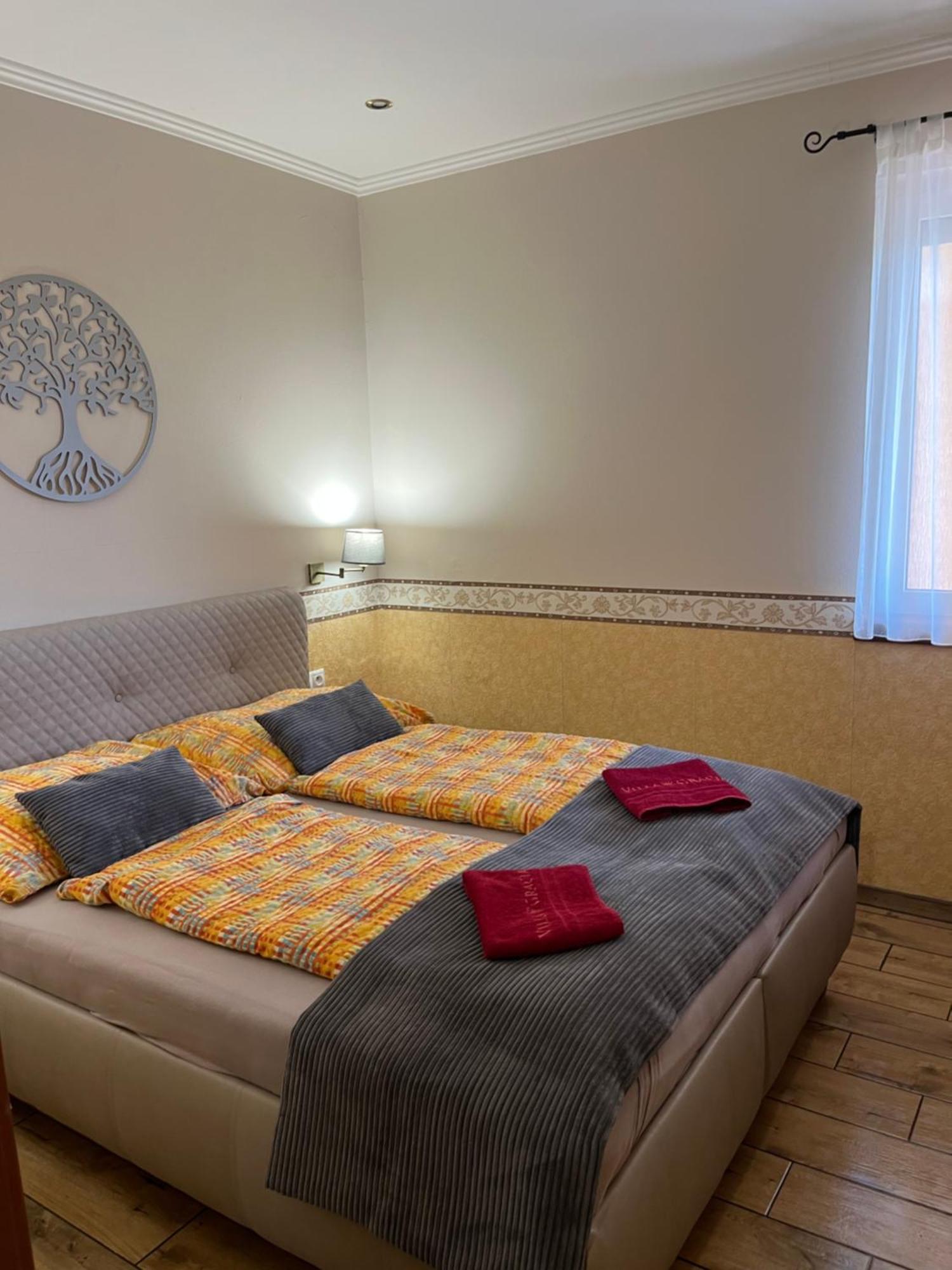 Villa Gracia Patince Buitenkant foto