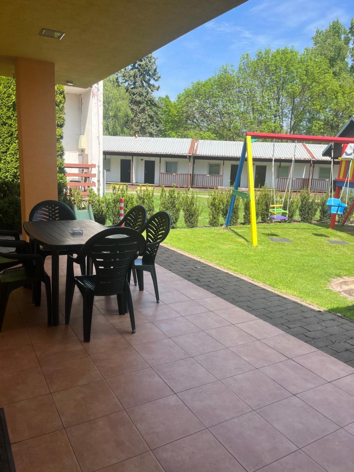 Villa Gracia Patince Buitenkant foto